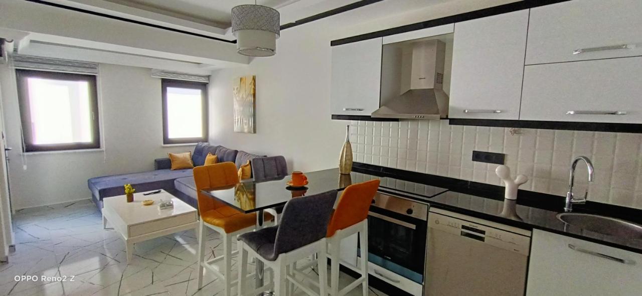 Comfortable Luxury Apartament